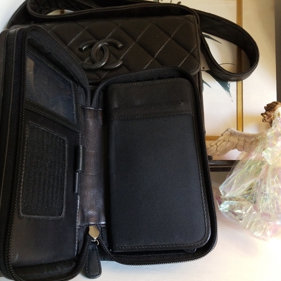 COACH Leather Mini Portfolio - Picture 14 of 15